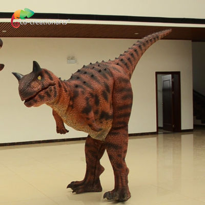 Karnotaurus-Dinosaurier-Kostüm für den Dinosaurier-Park
