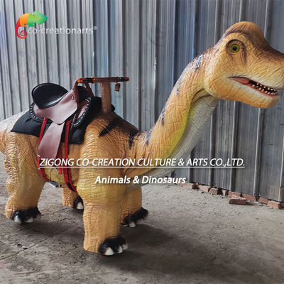 Animatronische Gehende Brachiosaurus-Simulation Gehende Dinosaurier-Kinder auf dem Spielplatz