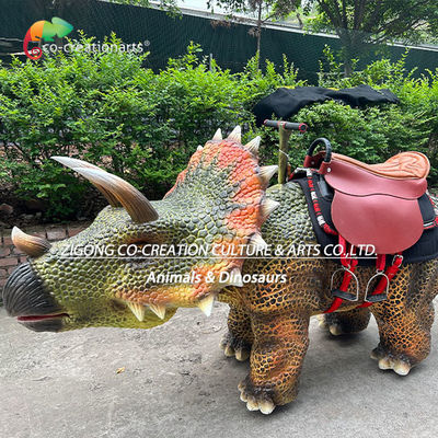 kaufen Animatronische Gehende Triceratopen Gehende Dinosaurier Spielplatz Ausrüstung für Jugendliche online manufacture