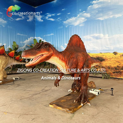 Realistischer animatronischer Dinosaurier Spinosaurus: Multi-Motion-Showstopper mit beweglichen Gliedmaßen, lebendiger Farbgebung & aquatischer Atmosphäre